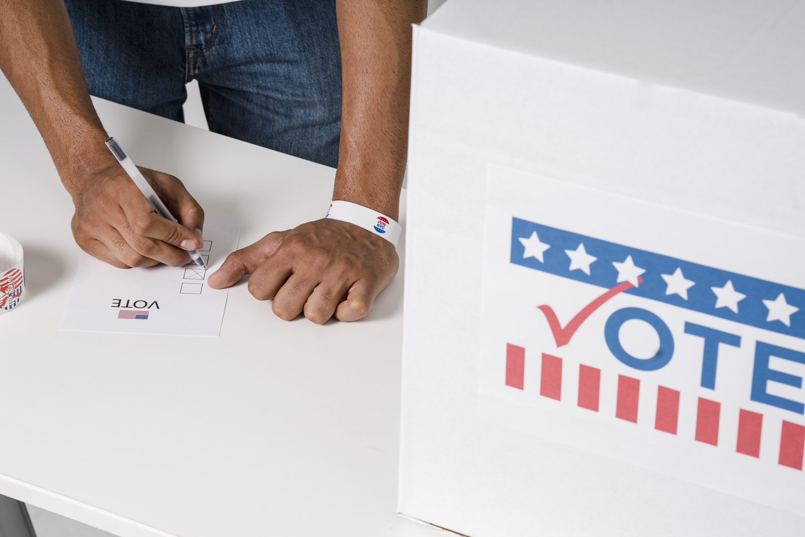 Image of a man voting