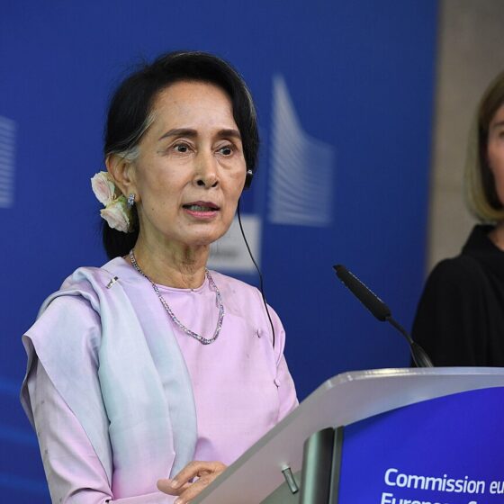 Aung San Suu Kyi visited the European Commission, met with Federica Mogherini