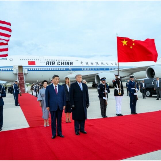 Donald Trump and Xi Jinping at Joint Base Andrews during Xi's 2026 state visit